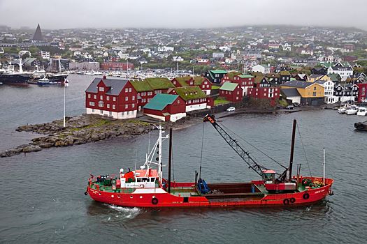 Фарерские острова ограничат доступ в порты для российских судов