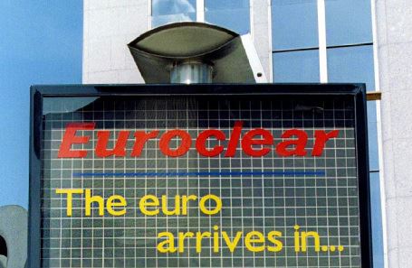 Euroclear возобновляет расчеты по облигациям «Россия-2025» и нескольким ОФЗ
